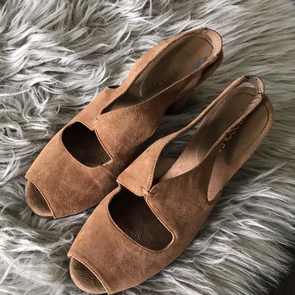 Tan Suede Open-Toe Heels Size 8